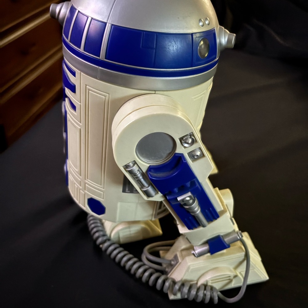 Star Wars R2-D2 Droid in Blue and Cream - Picture 2 of 2